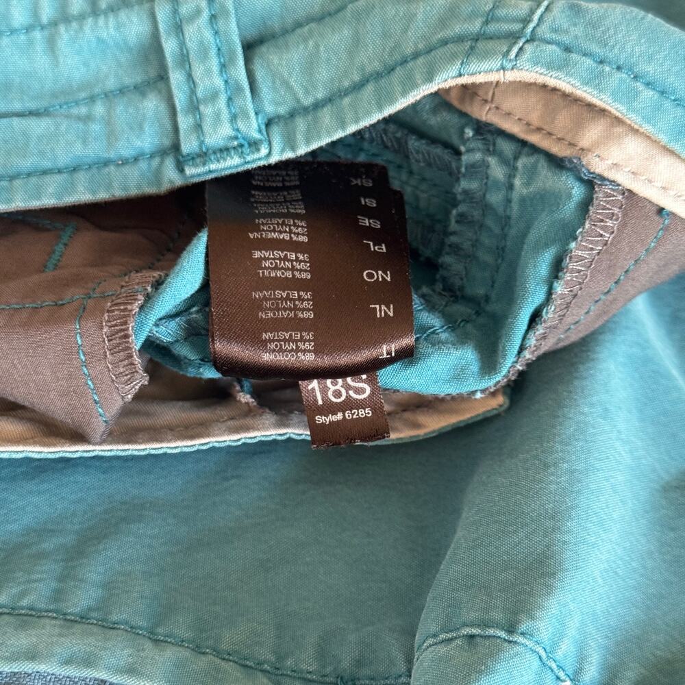 KUHL Spire Hiking Shorts Sz 8 Teal Blue UPF50 Gorpcore Sportif Hiking Camping - Picture 6 of 15